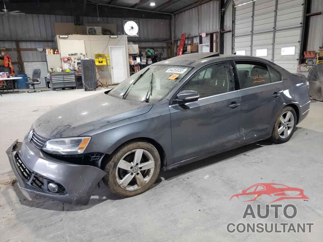 VOLKSWAGEN JETTA 2011 - 3VWLL7AJ8BM047956