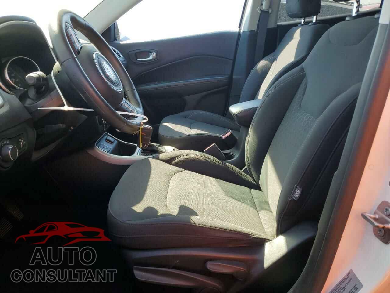 JEEP COMPASS 2017 - 3C4NJCAB8HT652349