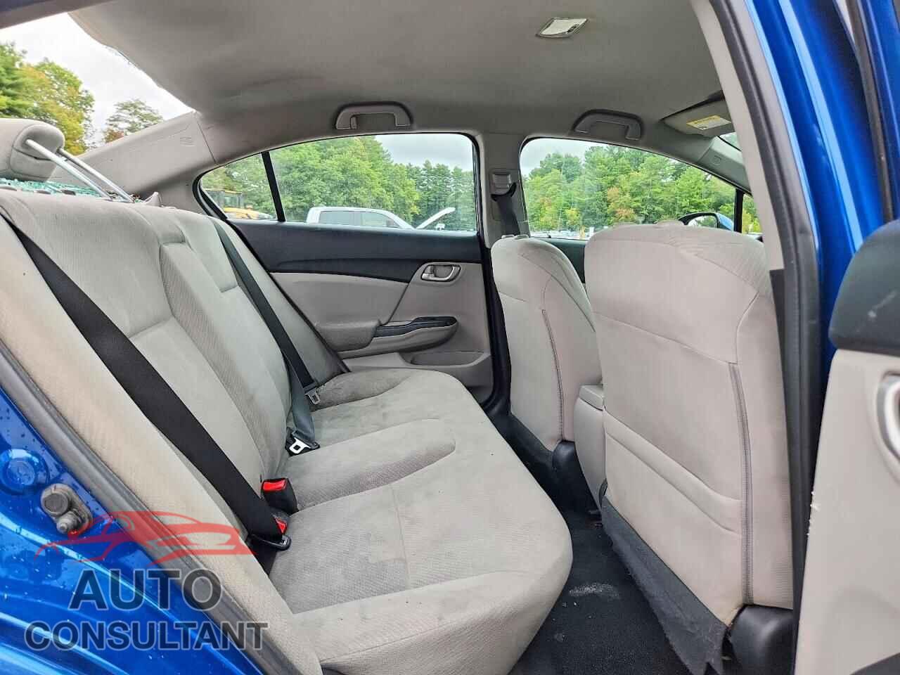 HONDA CIVIC 2013 - 2HGFB2F58DH585500