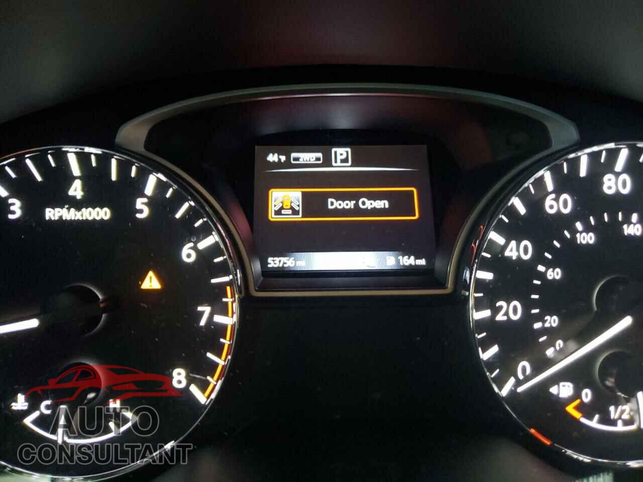 NISSAN PATHFINDER 2017 - 5N1DR2MM7HC640194