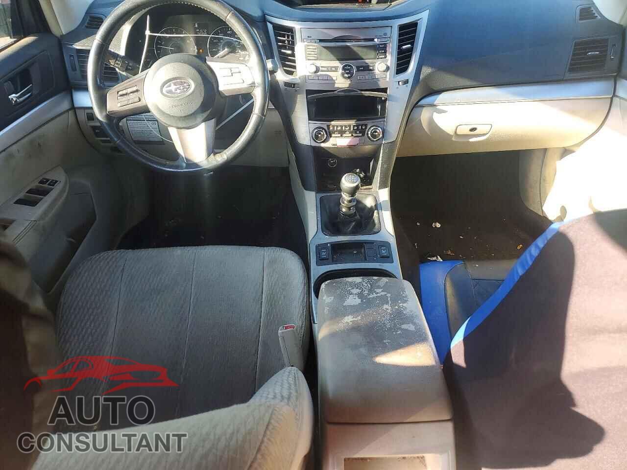 SUBARU OUTBACK 2010 - 4S4BRBCC9A1331053