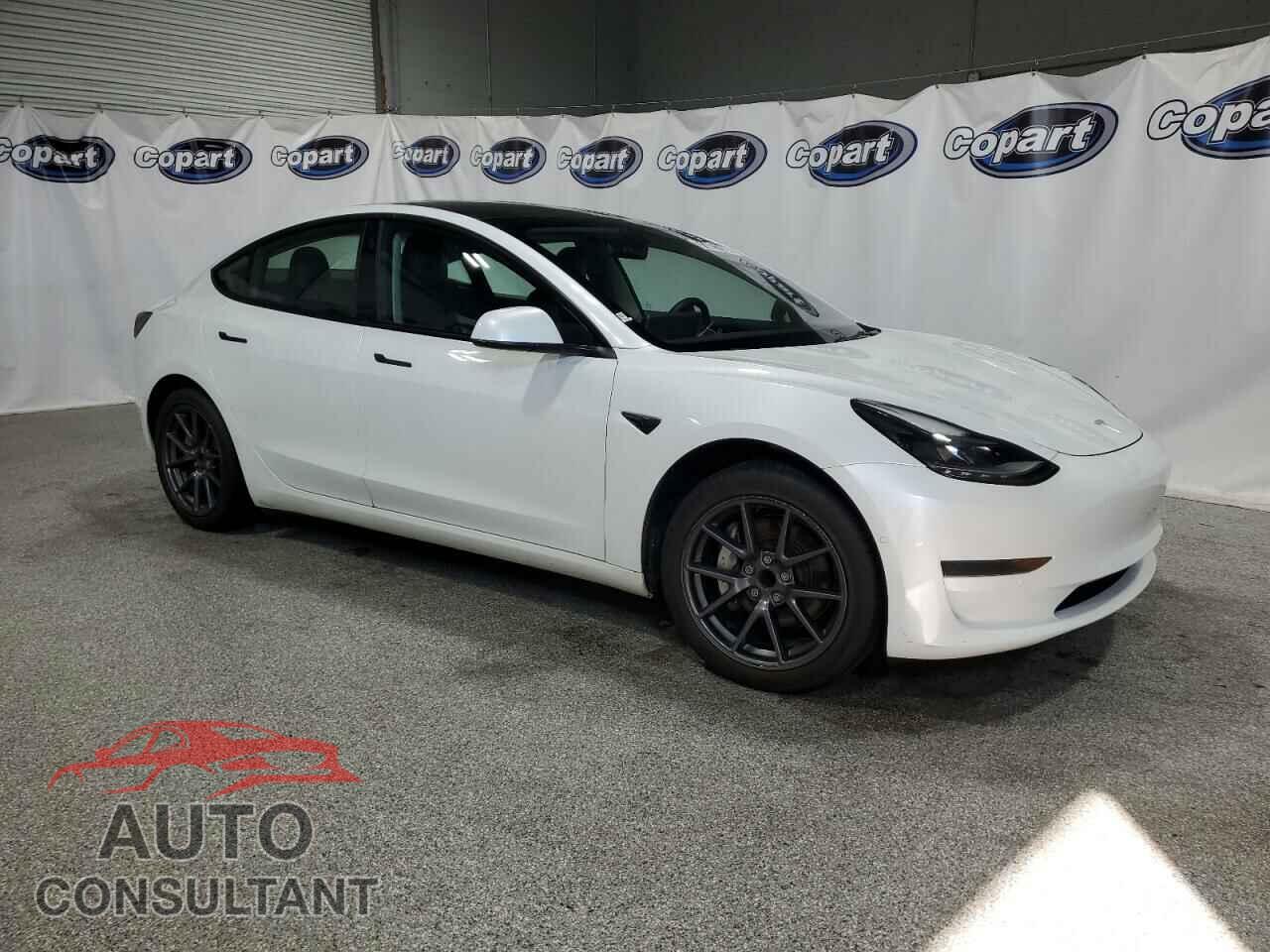 TESLA MODEL 3 2022 - 5YJ3E1EA3NF372205