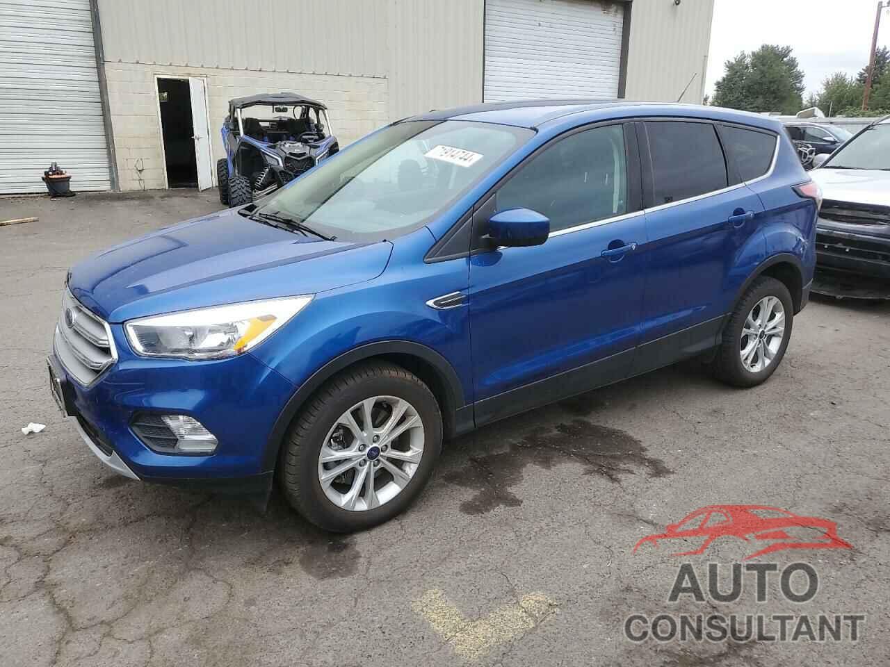 FORD ESCAPE 2017 - 1FMCU9GD3HUE16929