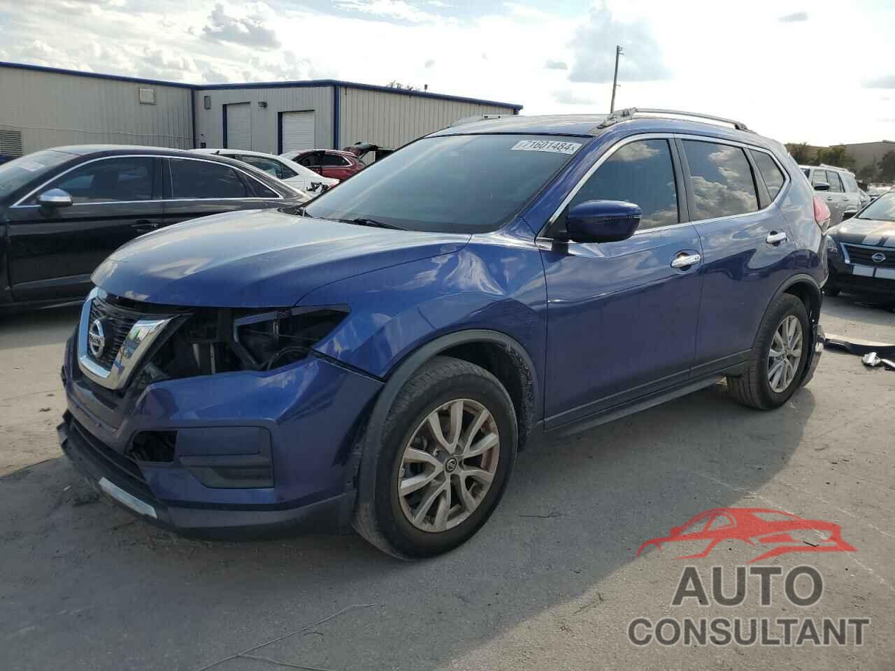 NISSAN ROGUE 2017 - KNMAT2MT2HP515175