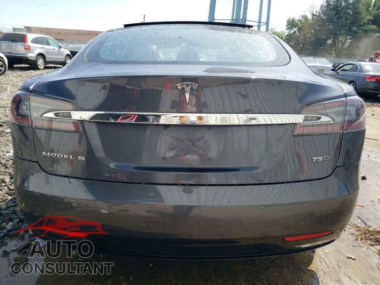 TESLA MODEL S 2018 - 5YJSA1E25JF275176