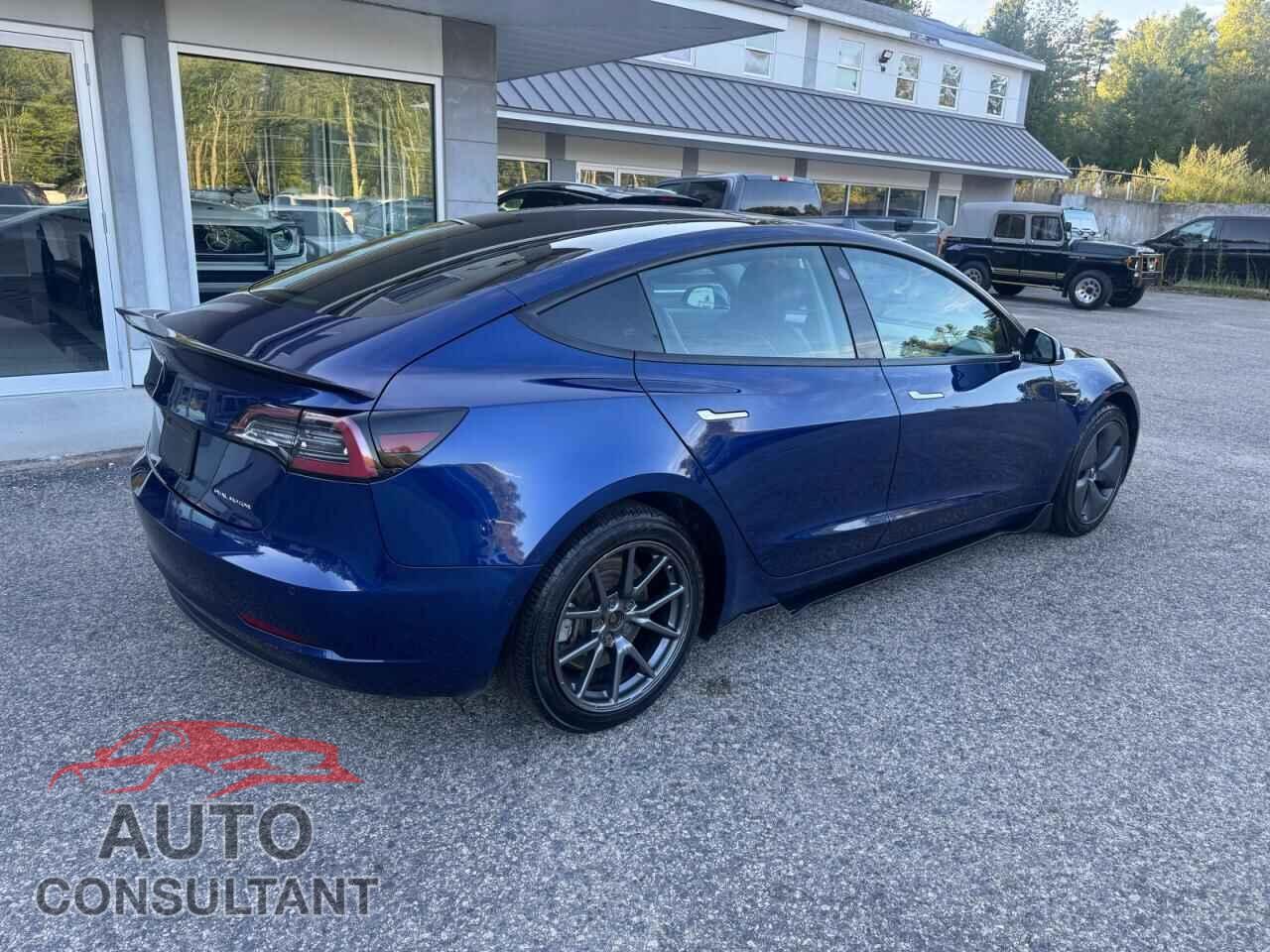 TESLA MODEL 3 2019 - 5YJ3E1EBXKF433019