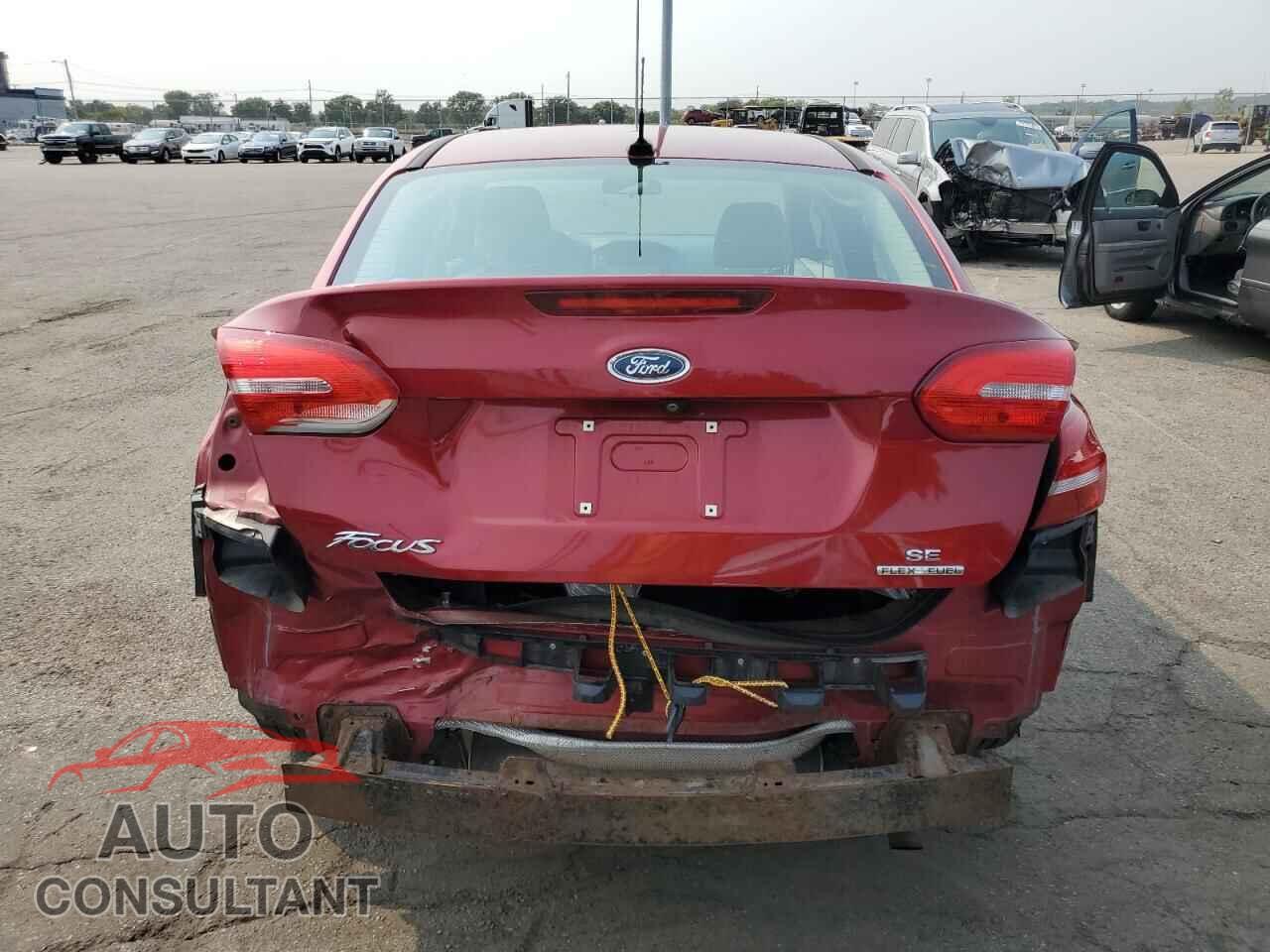 FORD FOCUS 2015 - 1FADP3F26FL340354