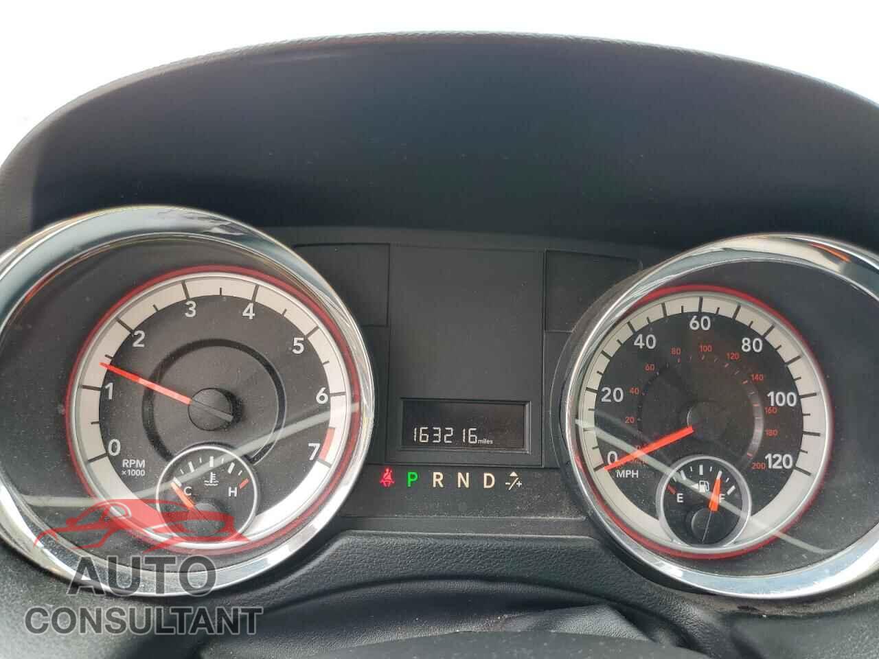 DODGE CARAVAN 2013 - 2C4RDGBG4DR812573