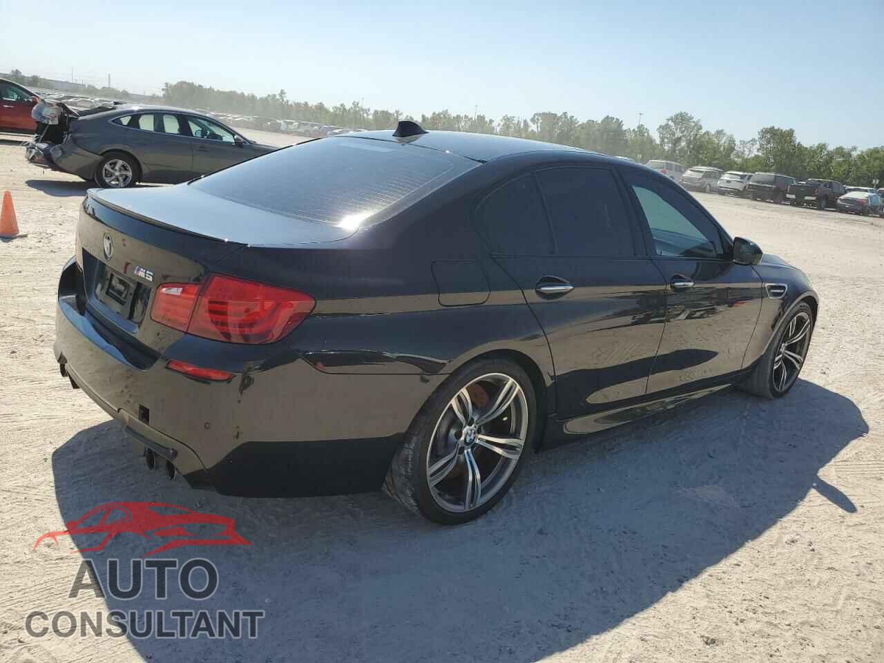 BMW M5 2013 - WBSFV9C59DC772629