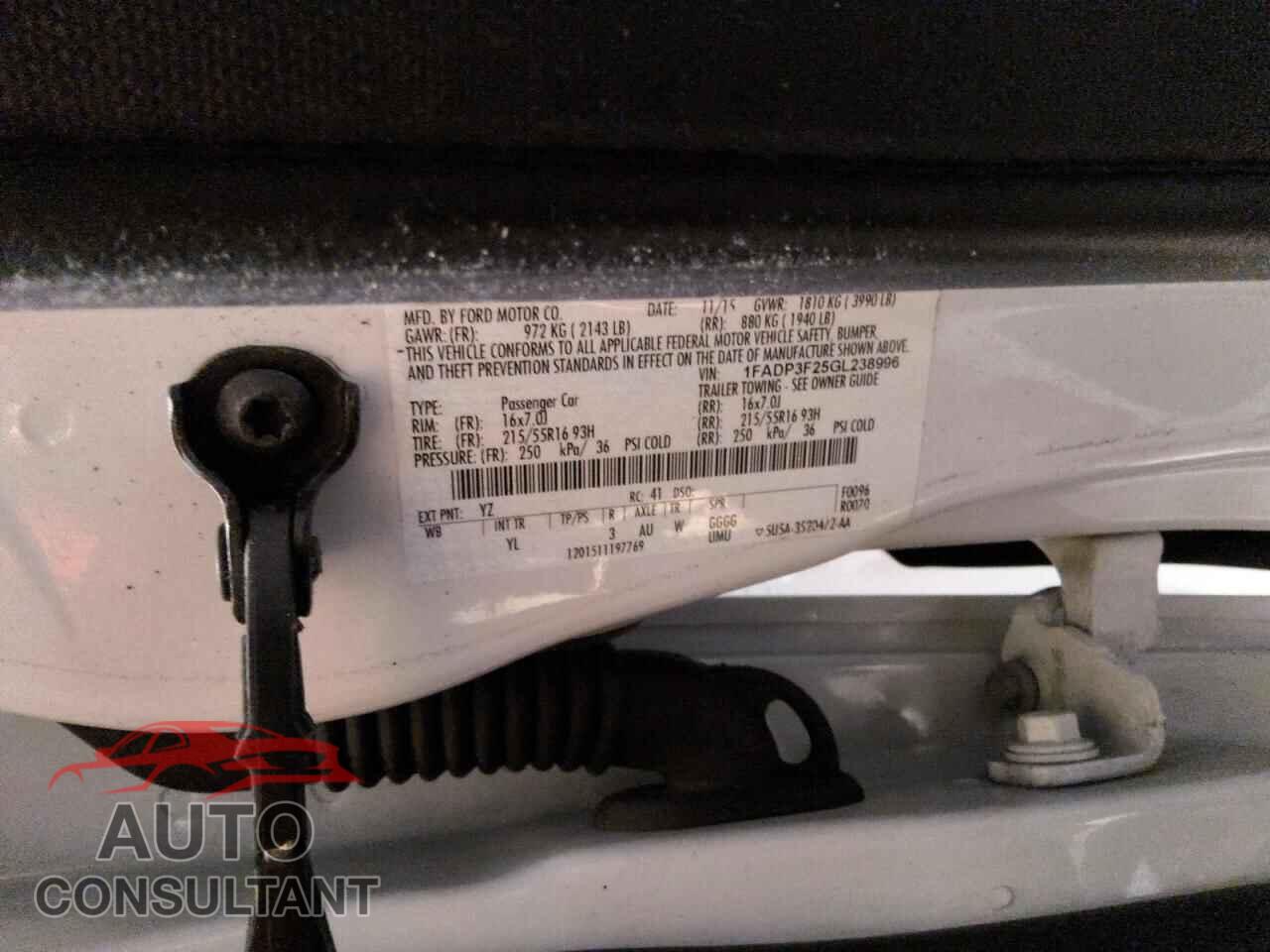 FORD FOCUS 2016 - 1FADP3F25GL238996
