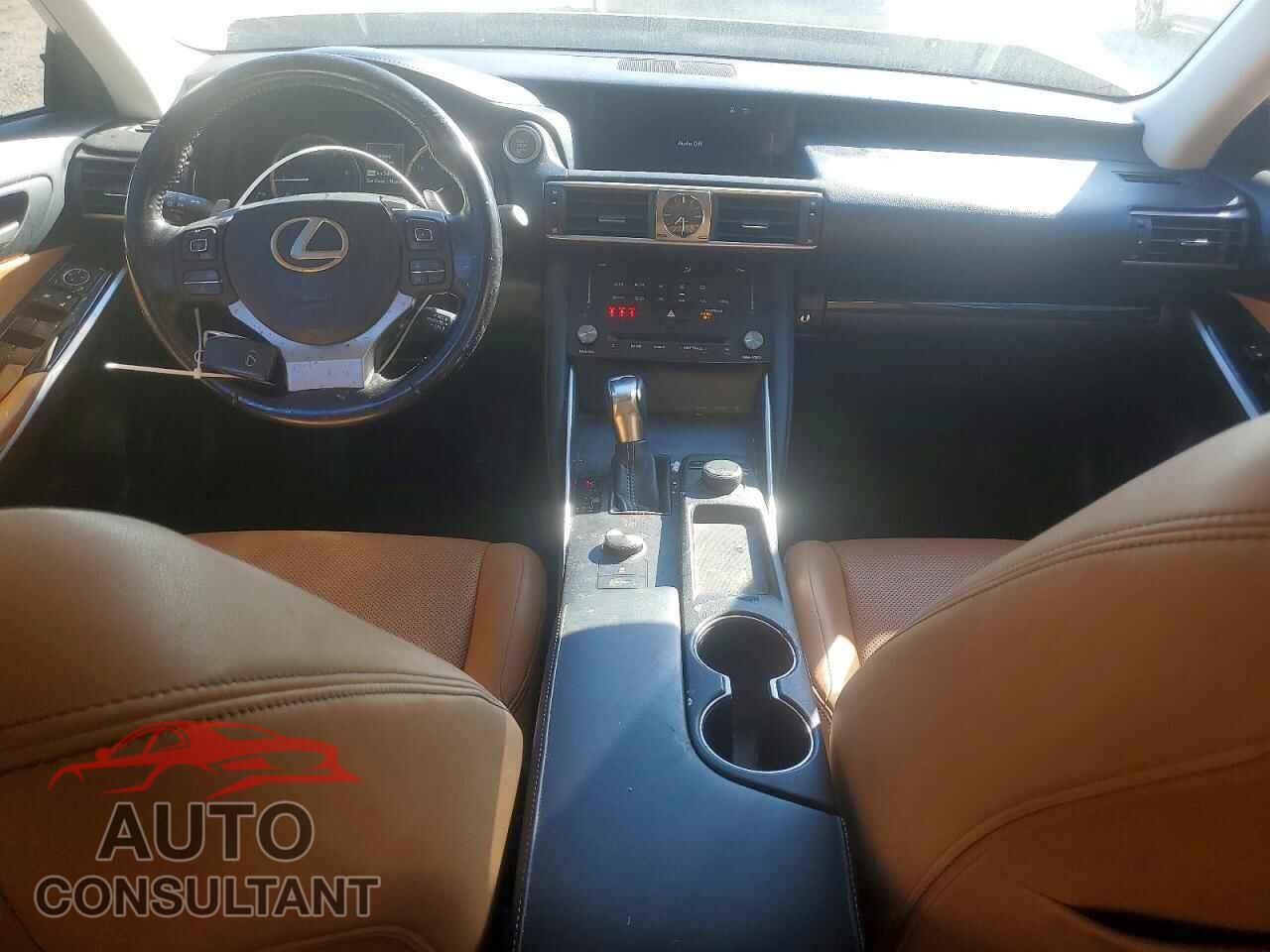 LEXUS IS 2017 - JTHBA1D29H5045104