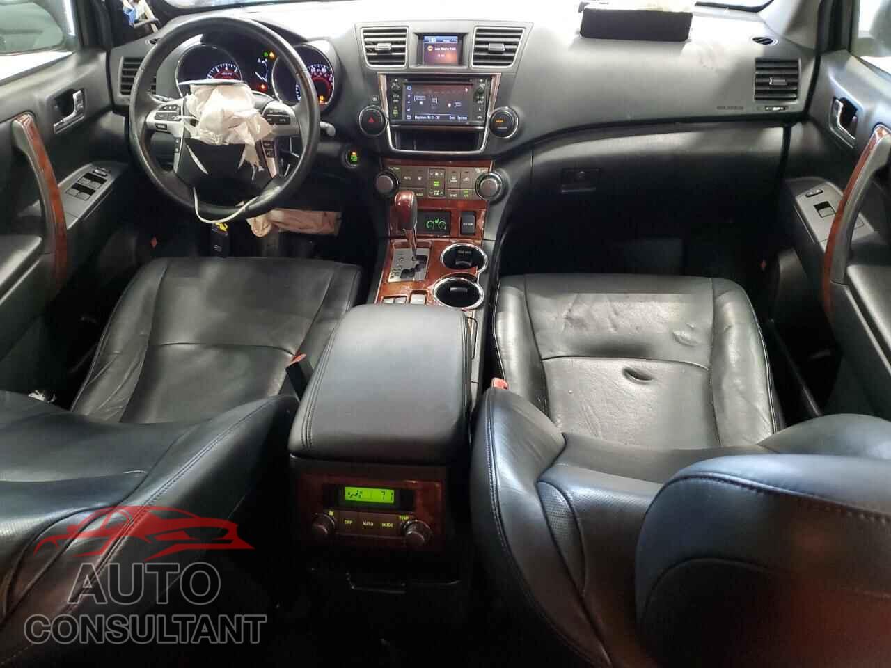 TOYOTA HIGHLANDER 2013 - 5TDDK3EH8DS227564