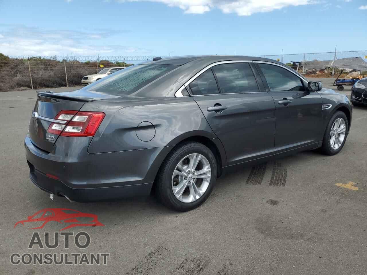 FORD TAURUS 2017 - 1FAHP2E81HG133397