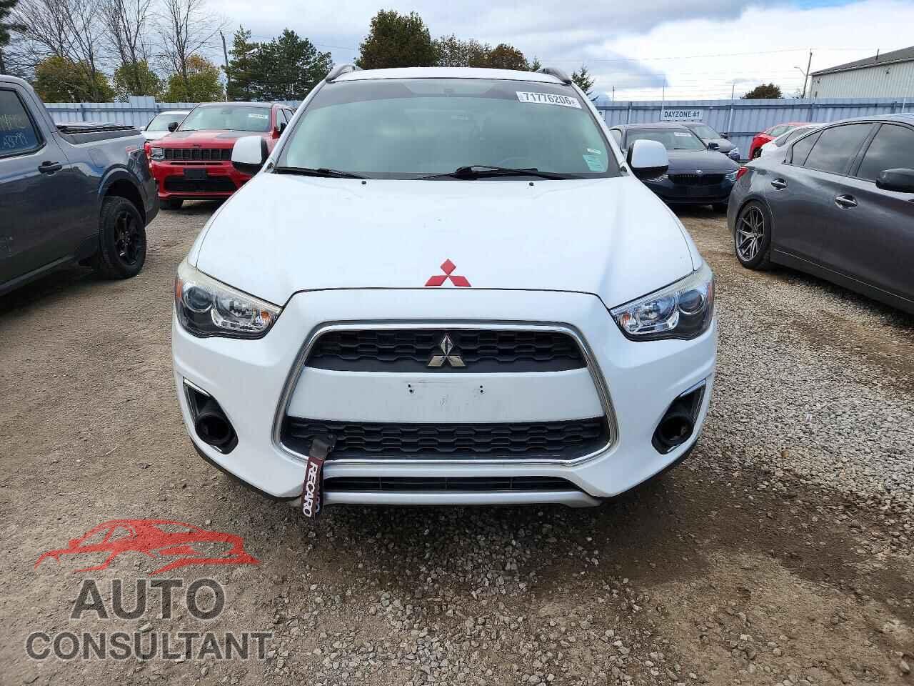 MITSUBISHI OUTLANDER 2015 - 4A4AJ4AW9FE606834