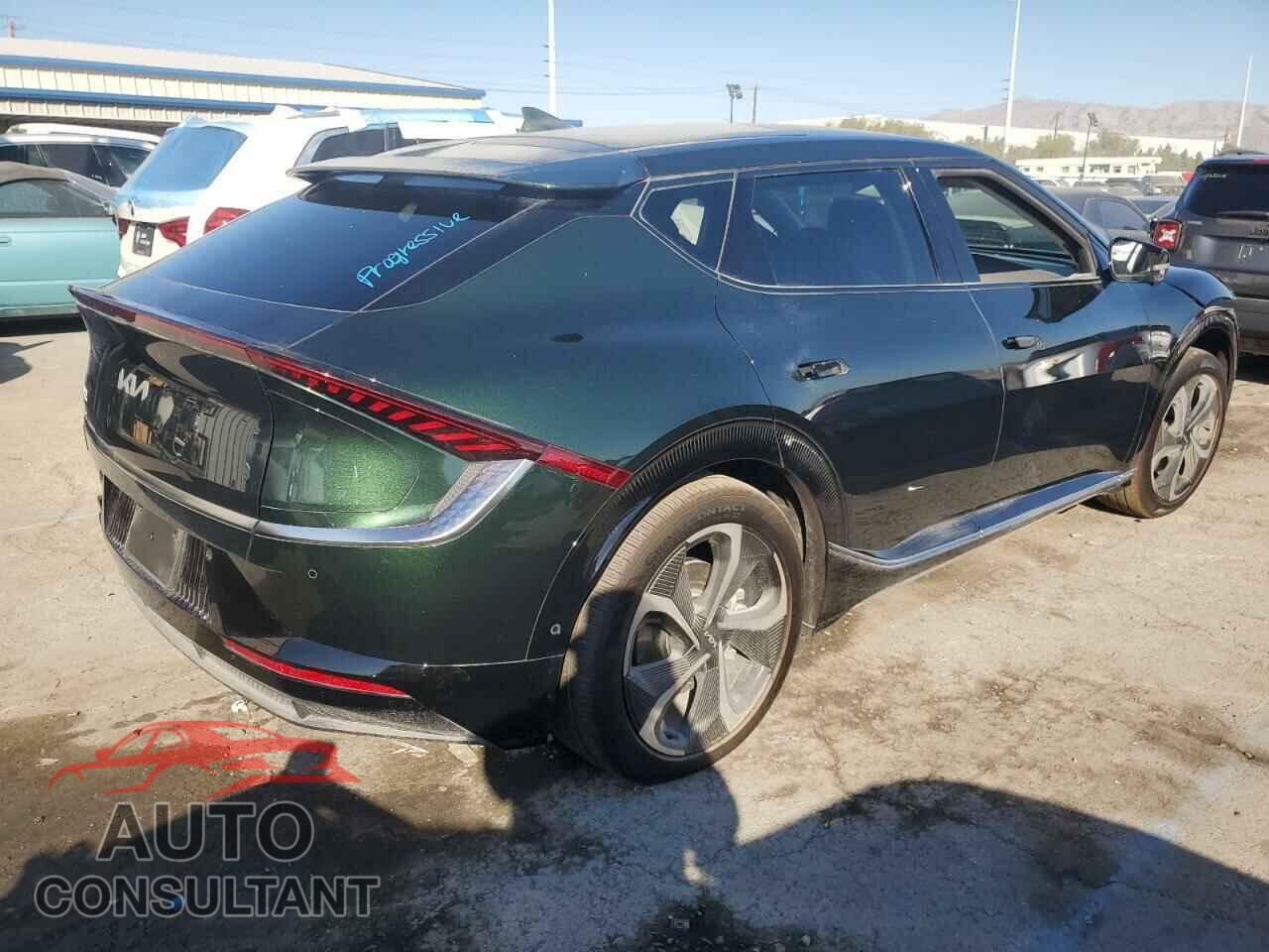 KIA EV6 LIGHT 2023 - KNDC3DLC2P5152571