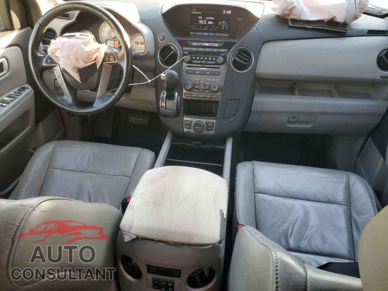 HONDA PILOT 2015 - 5FNYF3H65FB034151