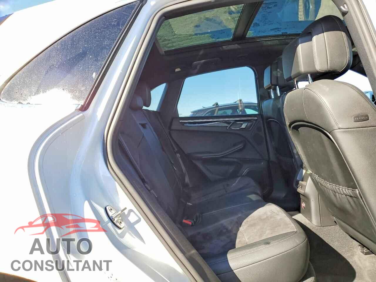 PORSCHE MACAN 2015 - WP1AB2A56FLB50530