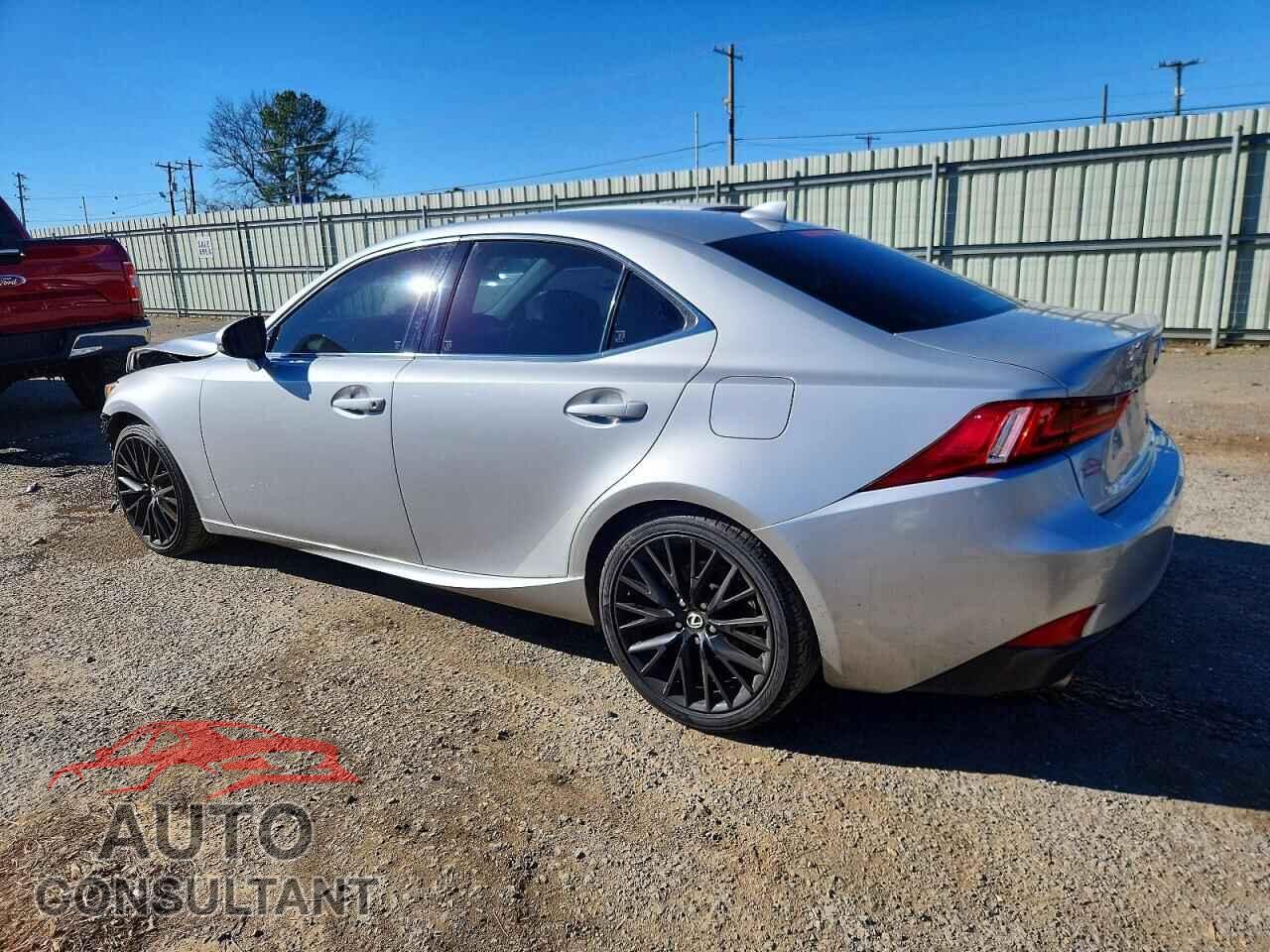 LEXUS IS 2015 - JTHBF1D21F5052031