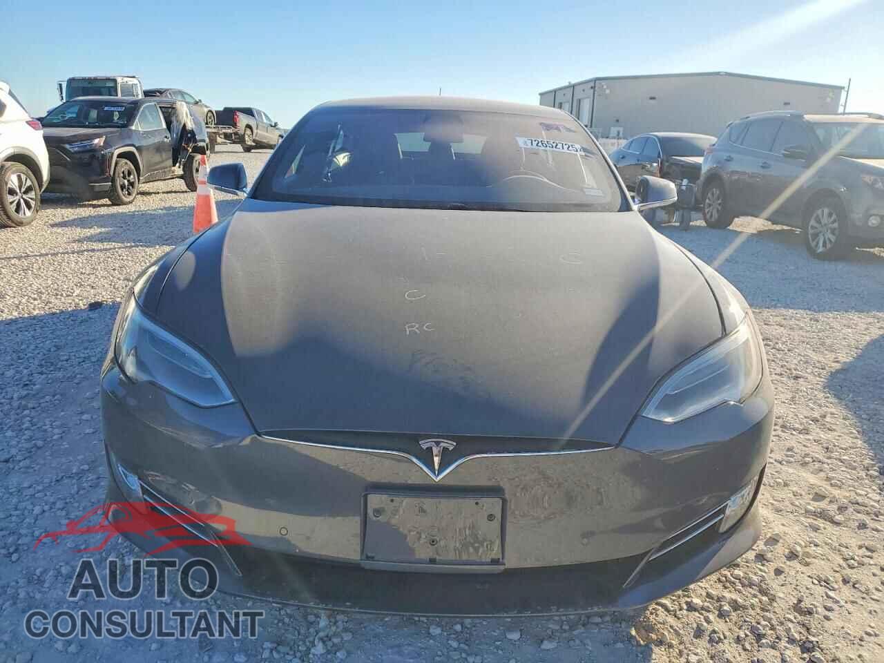 TESLA MODEL S 2017 - 5YJSA1E28HF192383