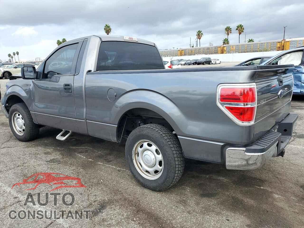 FORD F150 2012 - 1FTMF1CM3CFC59555