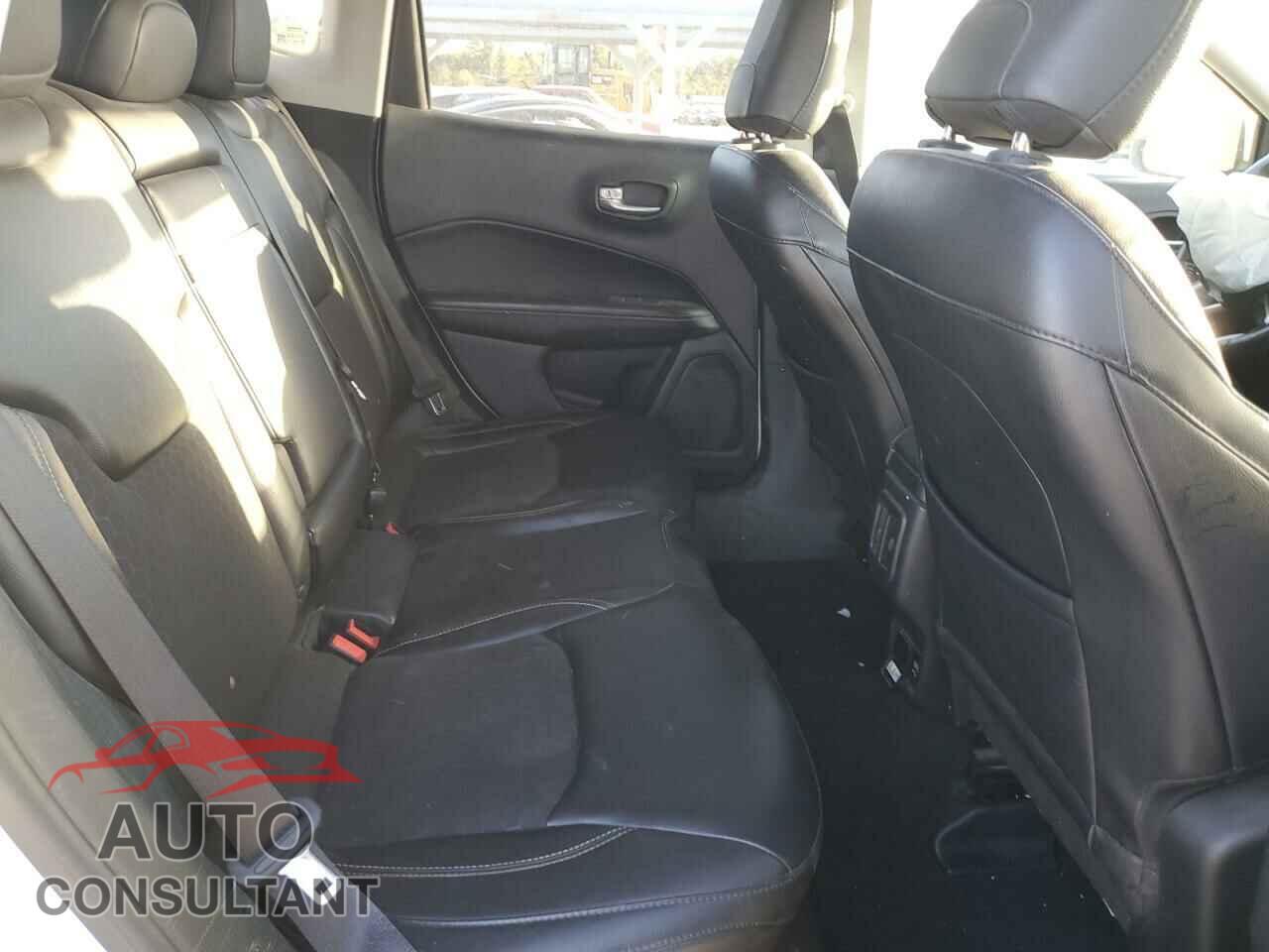 JEEP COMPASS 2017 - 3C4NJDBB9HT688636