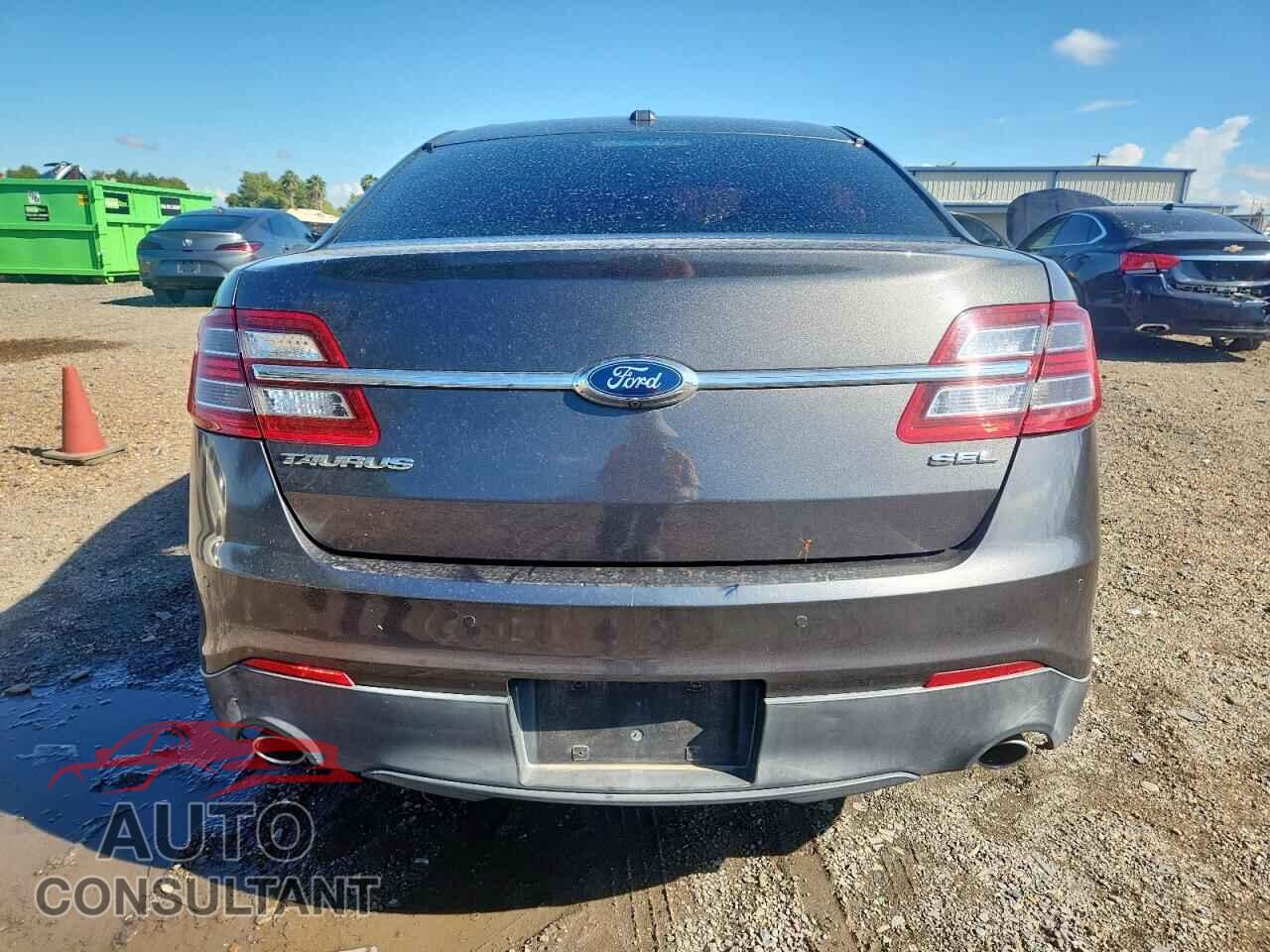 FORD TAURUS 2015 - 1FAHP2E86FG154825