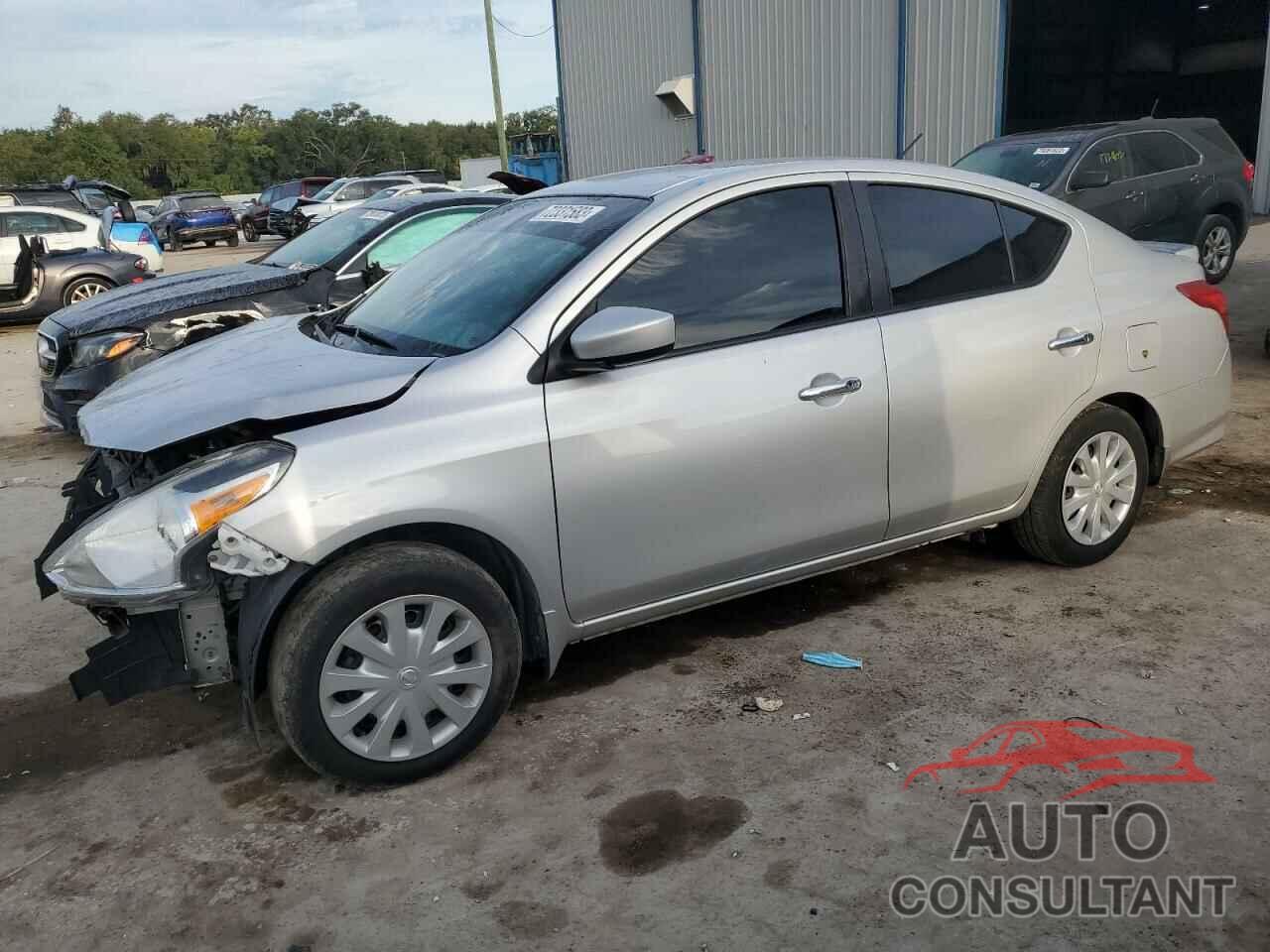 NISSAN VERSA 2017 - 3N1CN7AP2HL809035