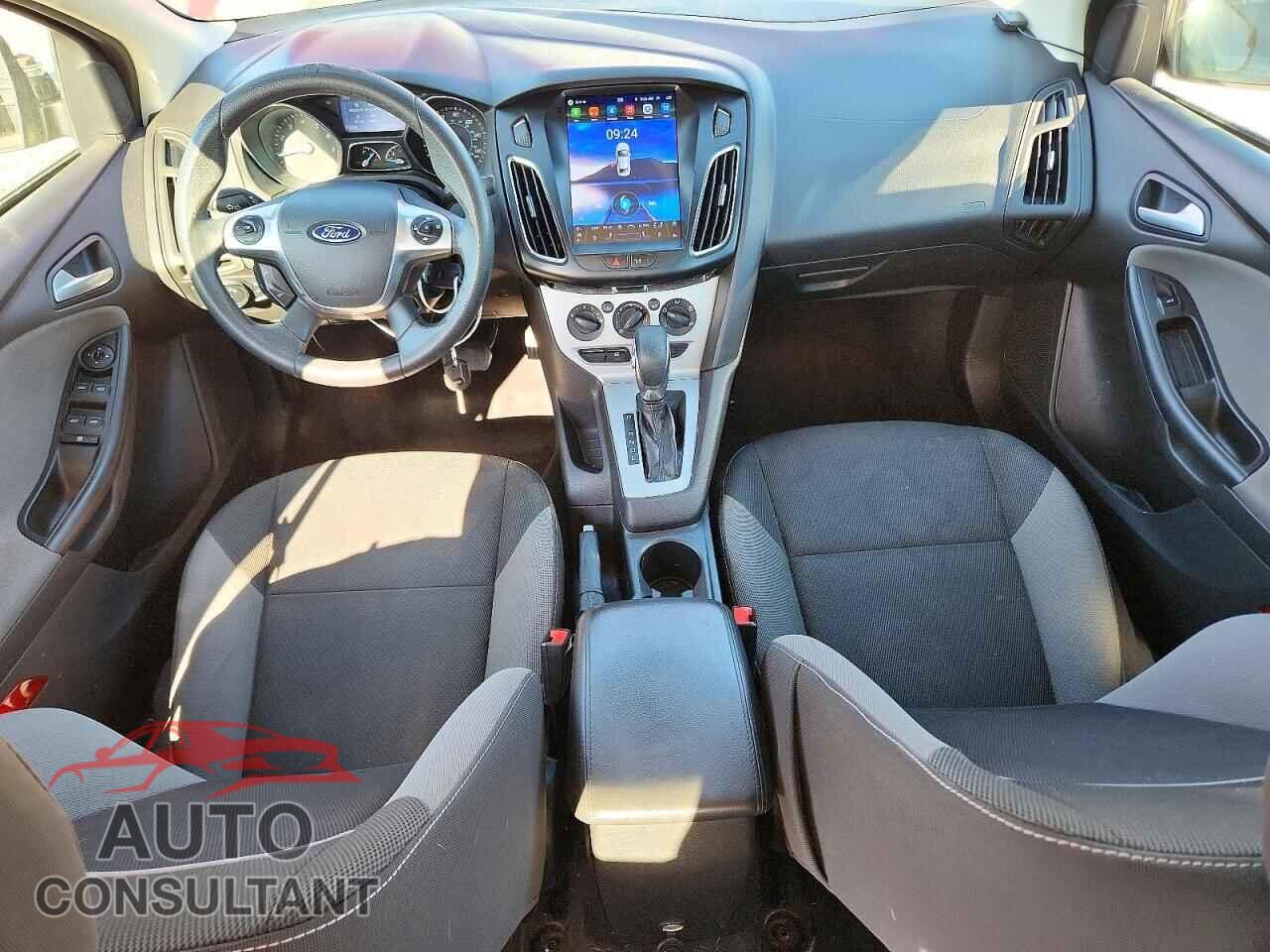 FORD FOCUS 2014 - 1FADP3F23EL410553