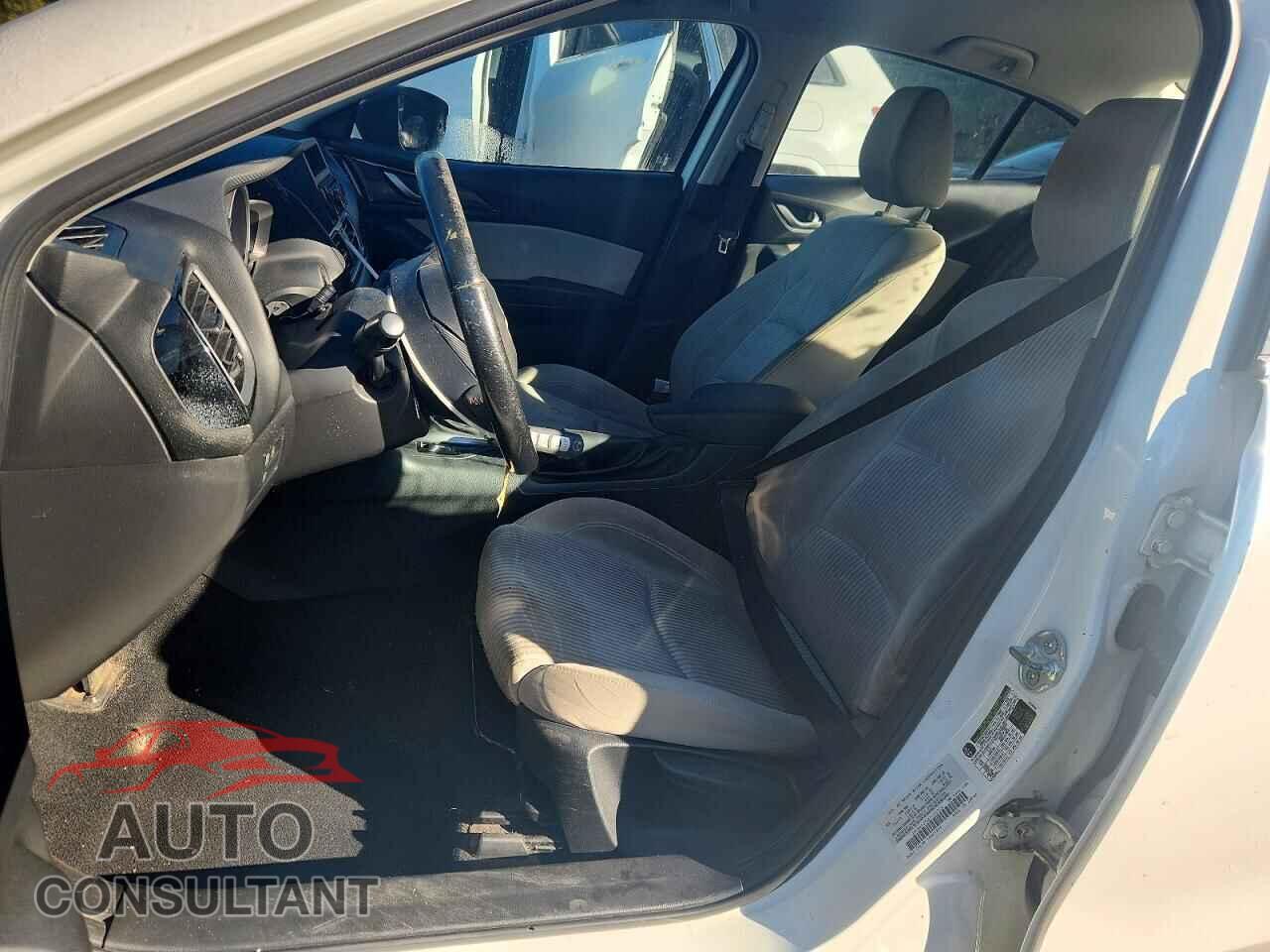 MAZDA 3 2014 - JM1BM1V76E1135722