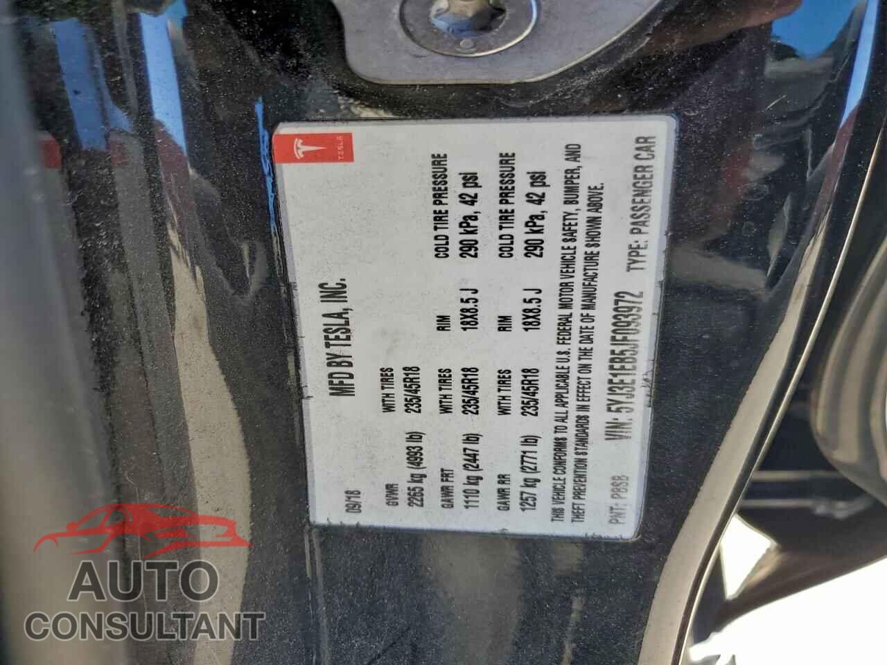 TESLA MODEL 3 2018 - 5YJ3E1EB5JF093972