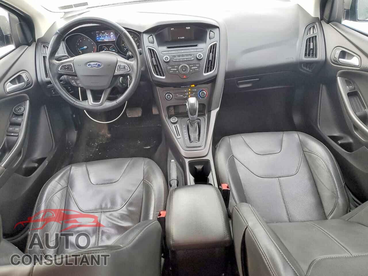 FORD FOCUS 2015 - 1FADP3F2XFL230035