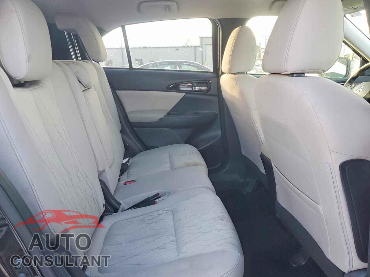 MITSUBISHI ECLIPSE 2019 - JA4AT5AA0KZ021505
