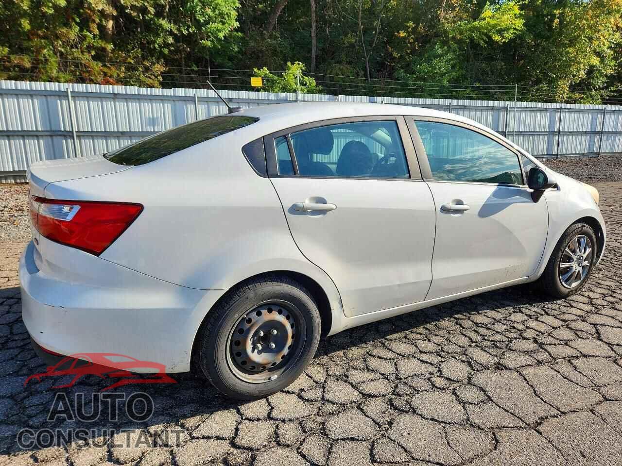 KIA RIO 2017 - KNADM4A34H6057300