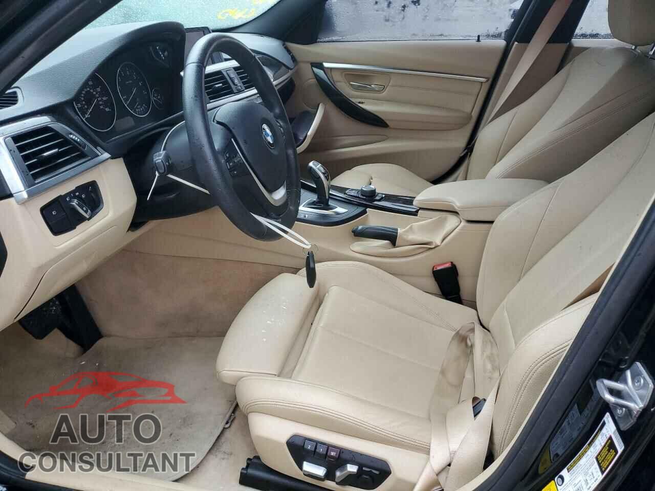 BMW 3 SERIES 2016 - WBA8E9G59GNT86163