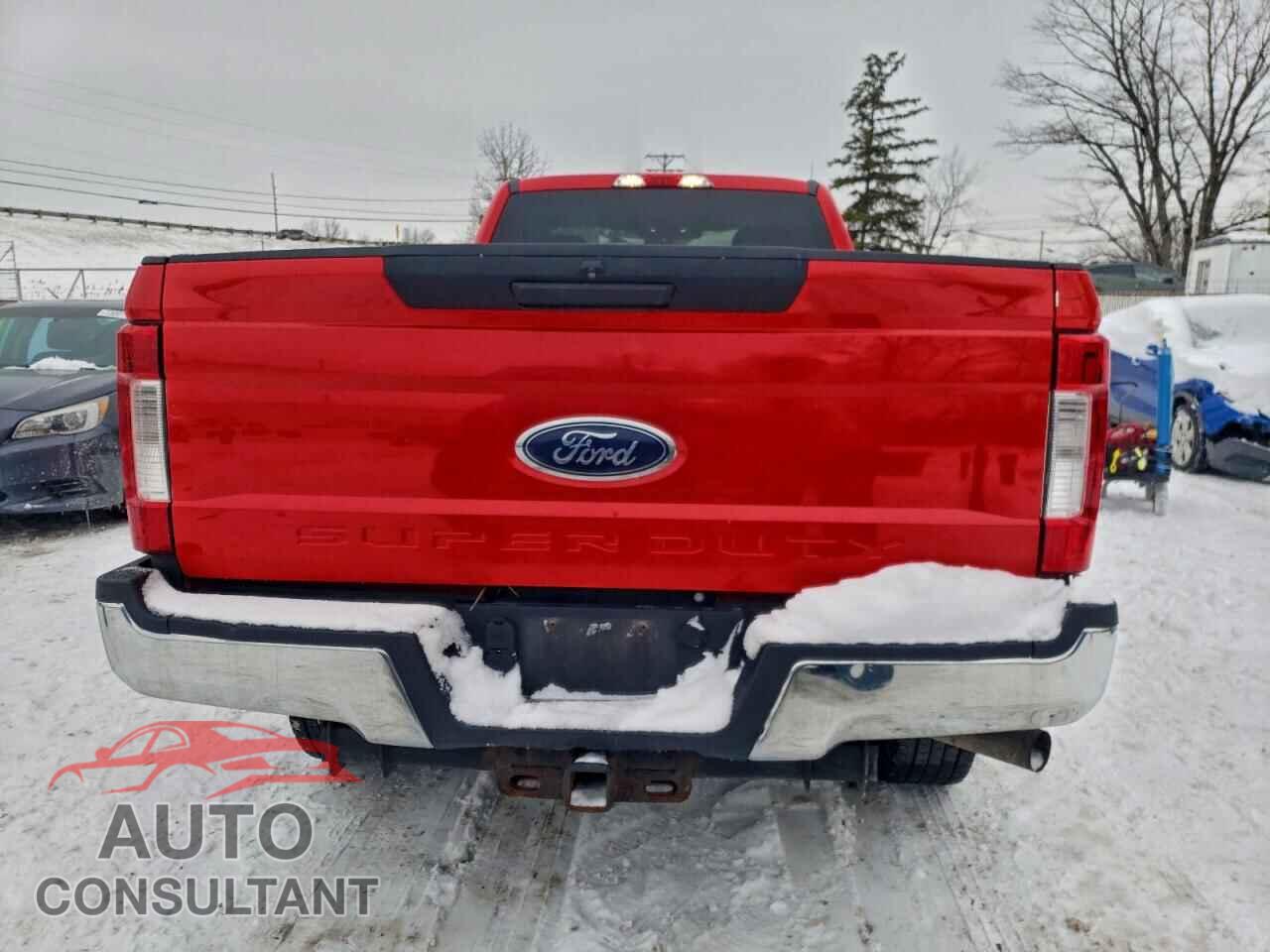 FORD F350 2018 - 1FTRF3B6XJEB69889