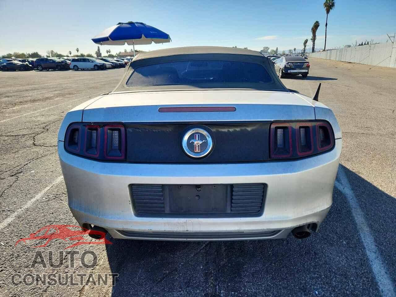 FORD MUSTANG 2014 - 1ZVBP8EM1E5210600