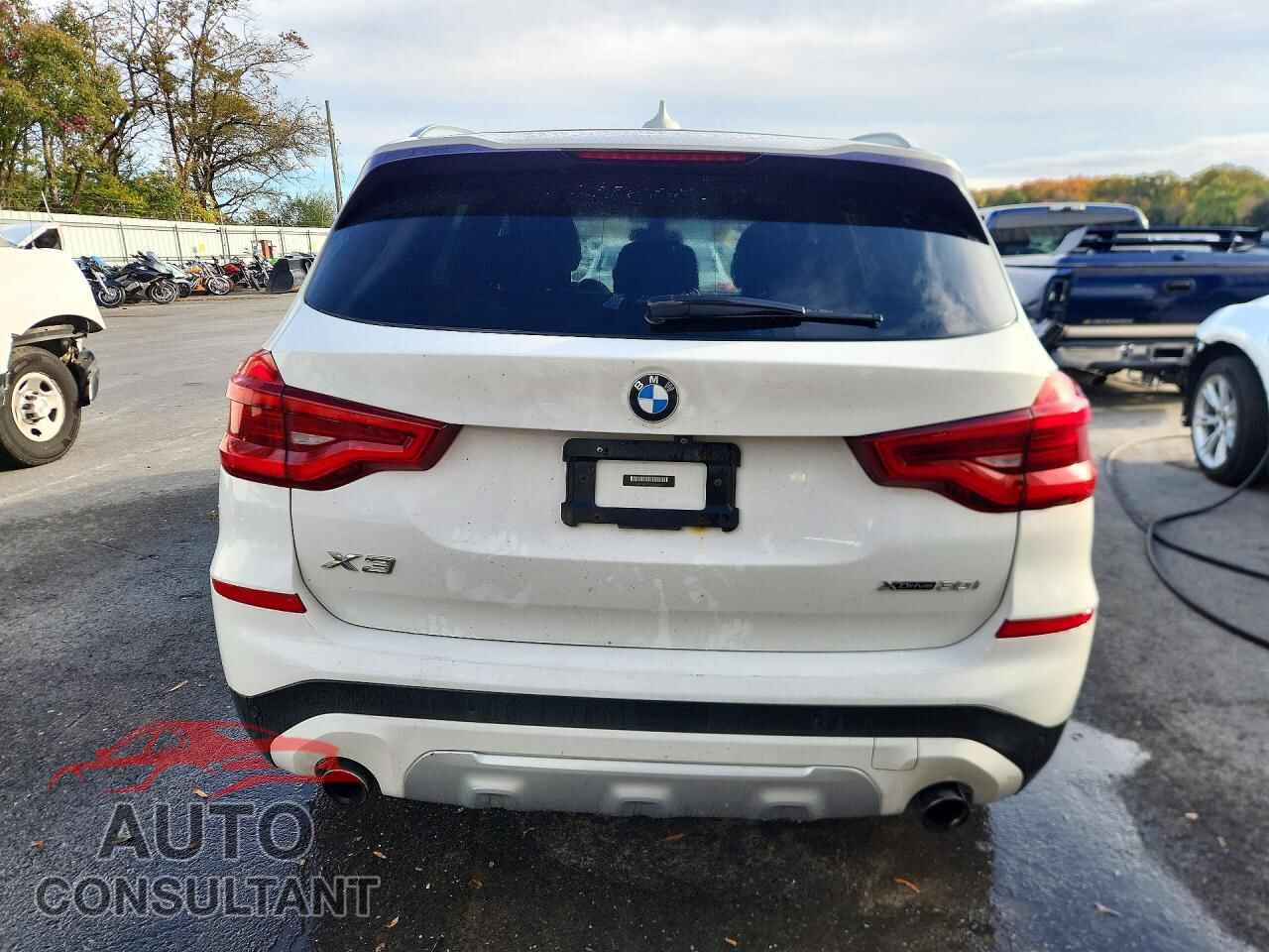 BMW X3 2018 - 5UXTR9C57JLD66957