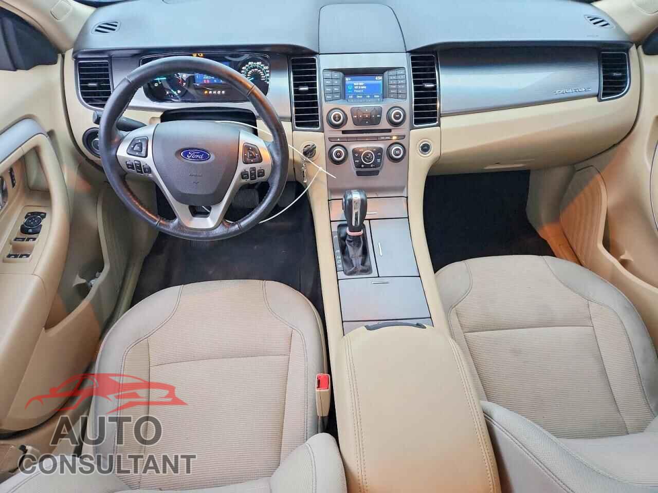 FORD TAURUS 2015 - 1FAHP2E82FG192245