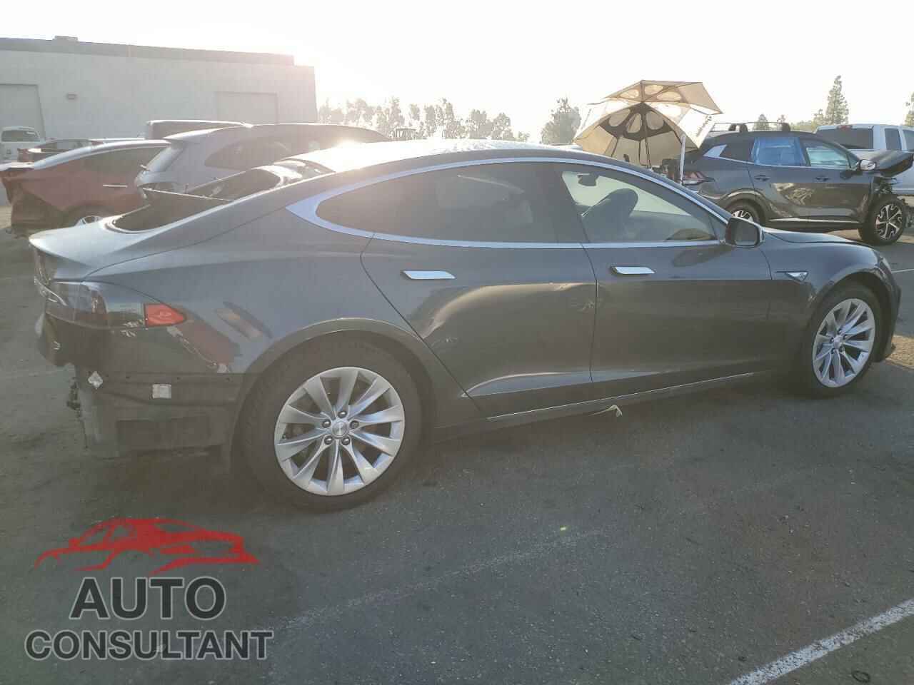 TESLA MODEL S 2016 - 5YJSA1E14GF143865