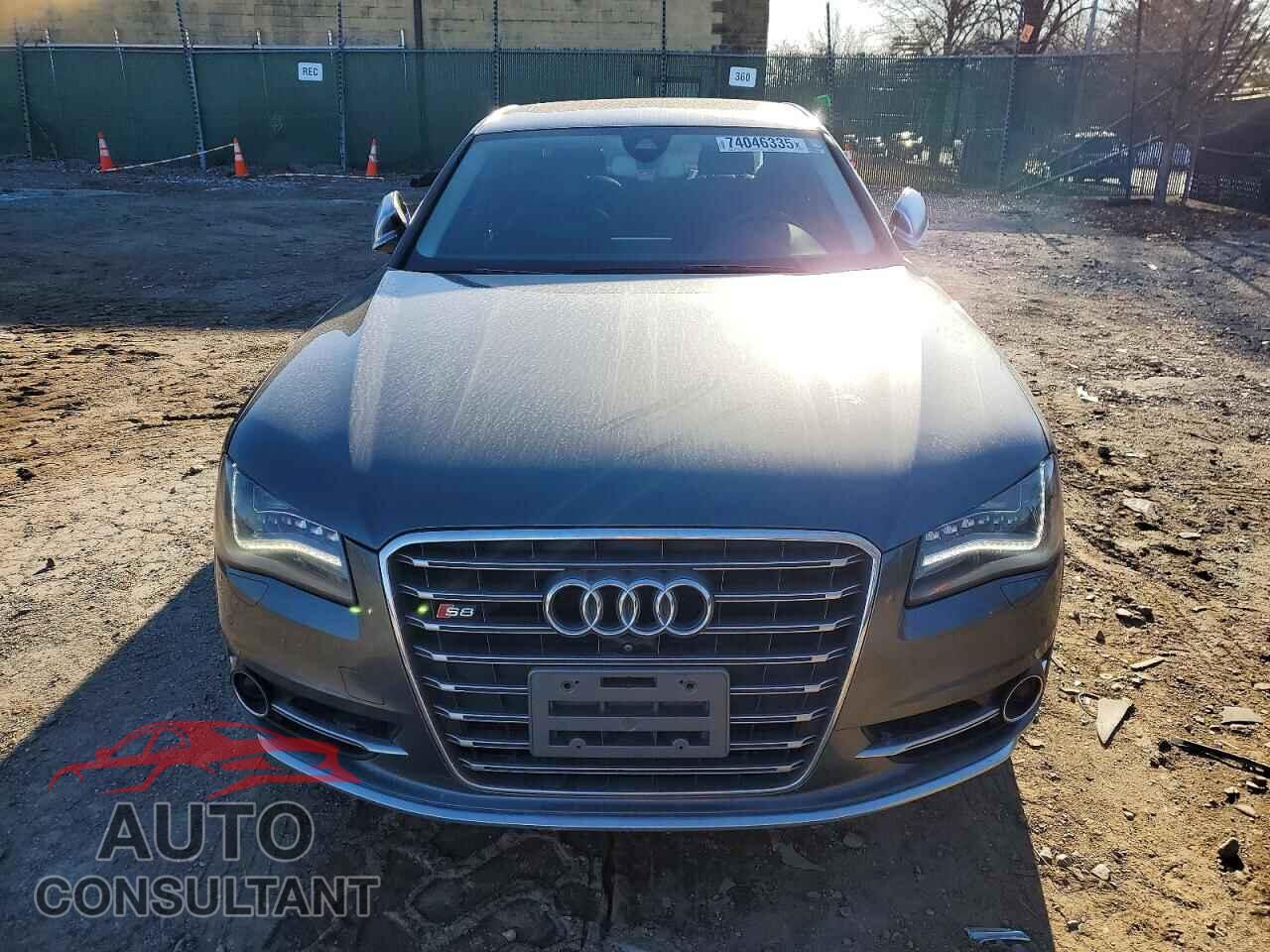 AUDI S8 2013 - WAUD2AFD6DN025731
