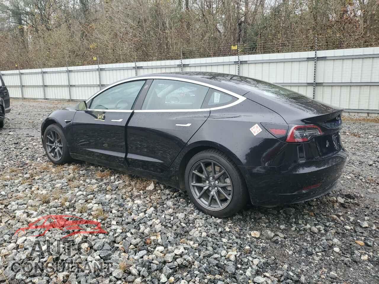 TESLA MODEL 3 2018 - 5YJ3E1EA6JF092675
