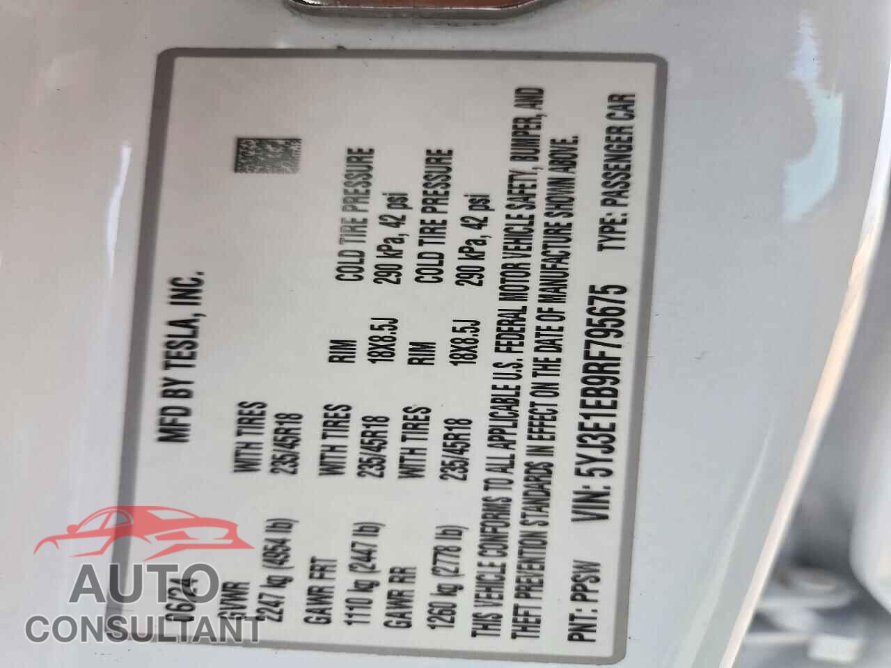 TESLA MODEL 3 2024 - 5YJ3E1EB9RF795675