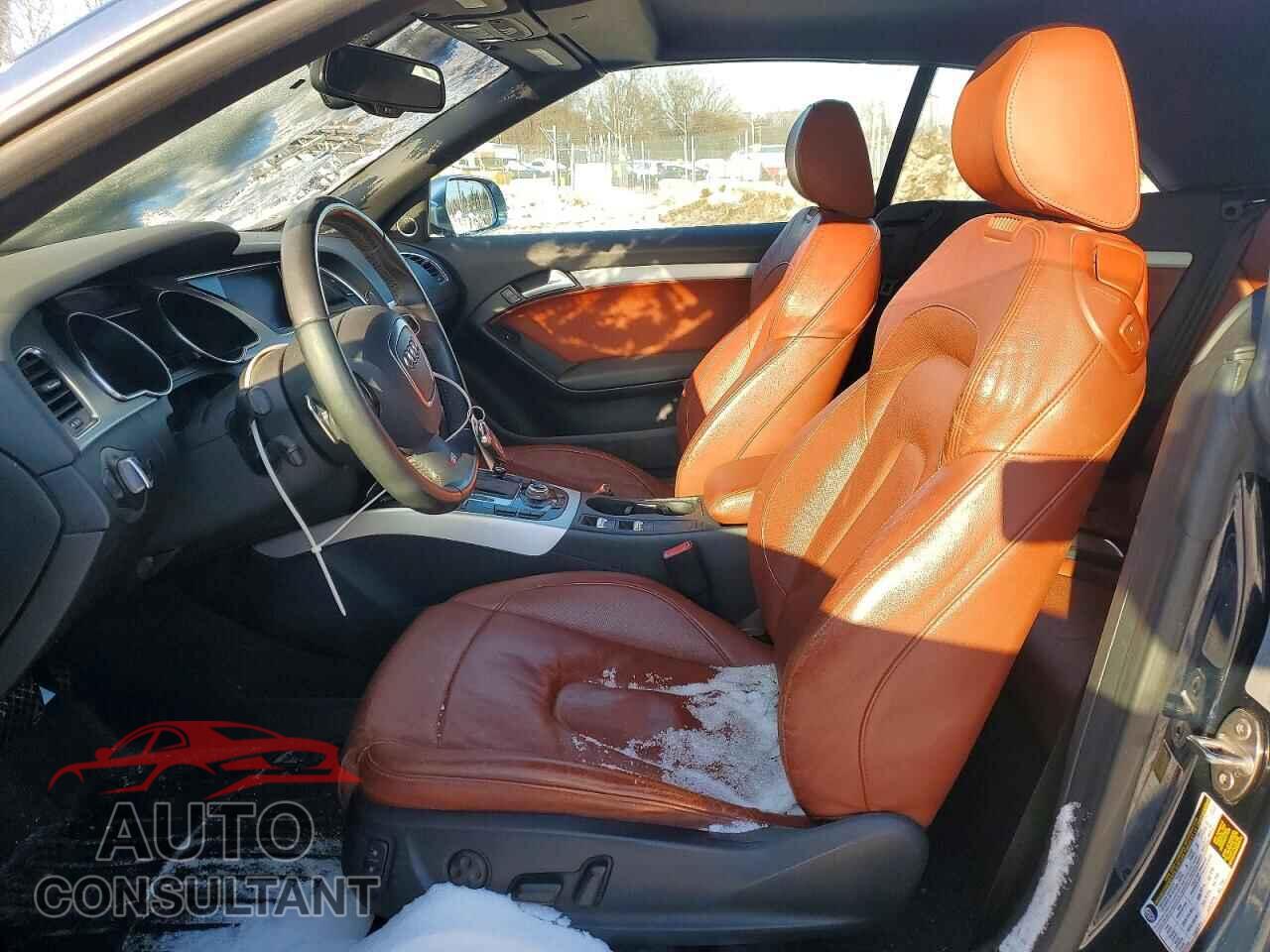 AUDI S5/RS5 2011 - WAUCGAFH2BN008602