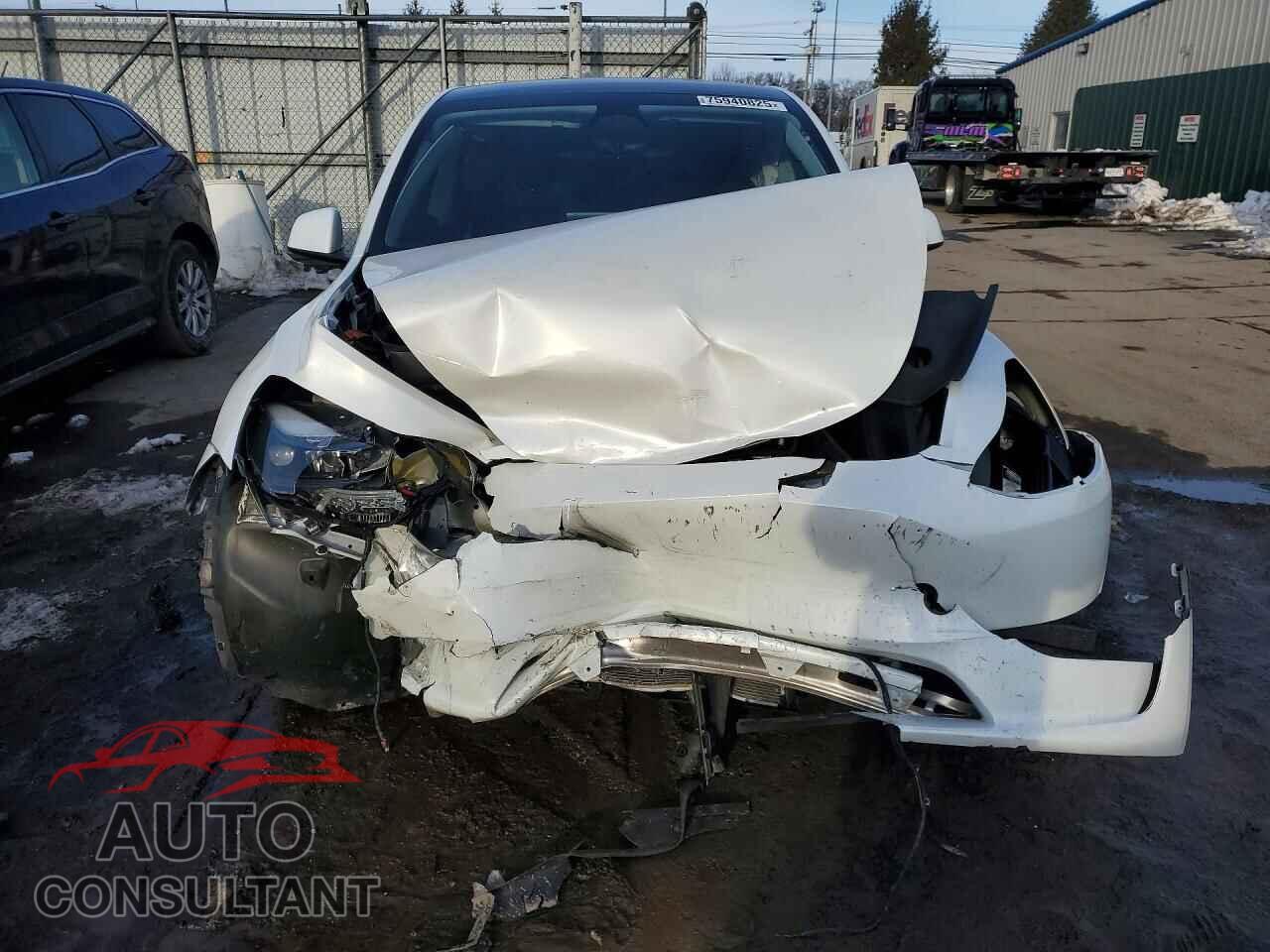 TESLA MODEL Y 2023 - 7SAYGDEF6PF758653