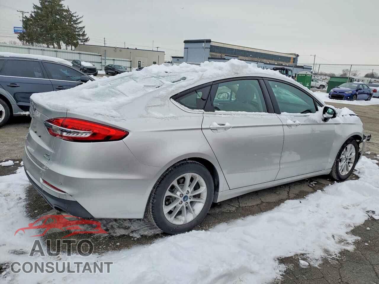 FORD FUSION 2019 - 3FA6P0HDXKR231106