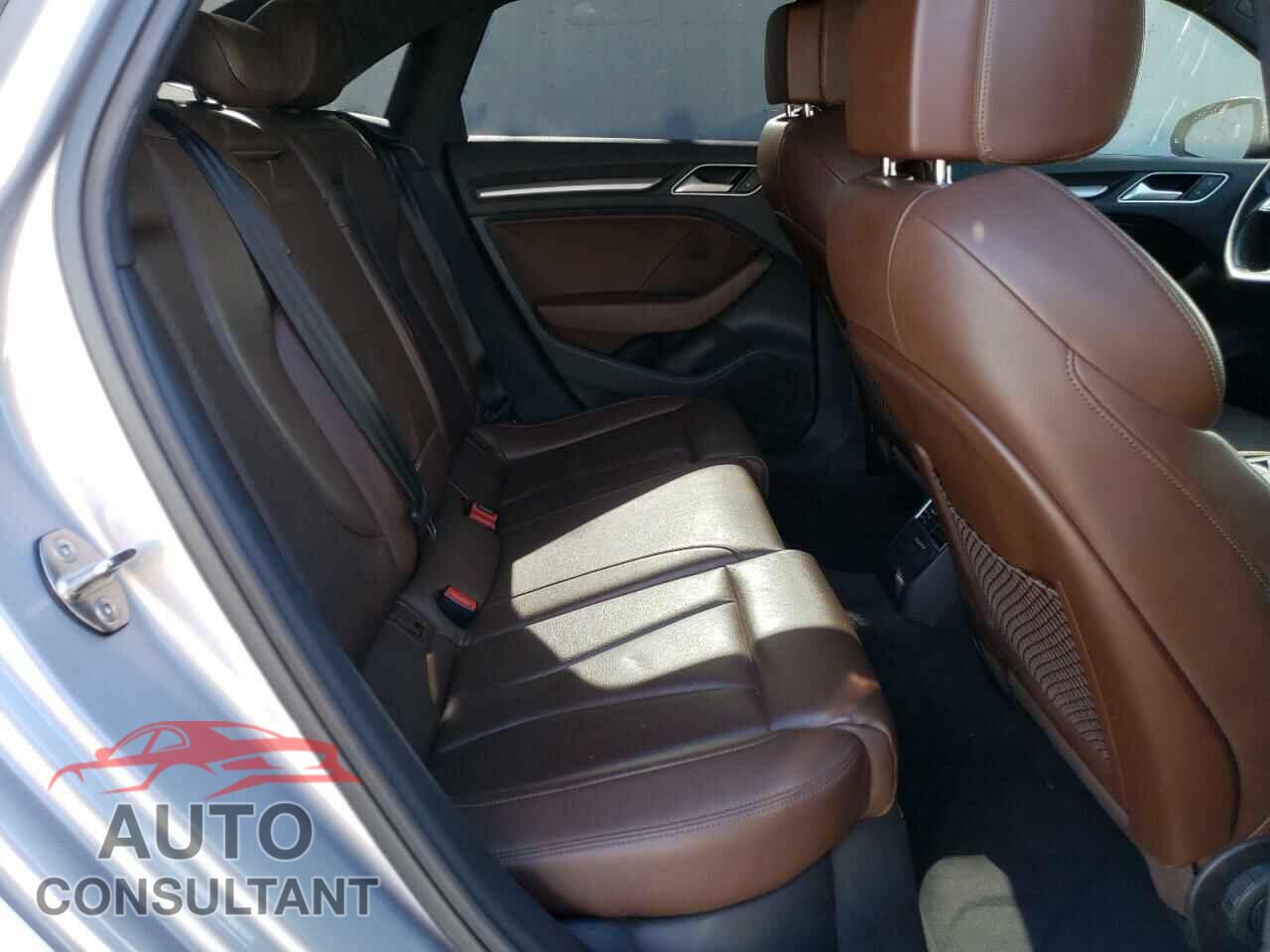 AUDI A3 2017 - WAUB8GFF1H1057736