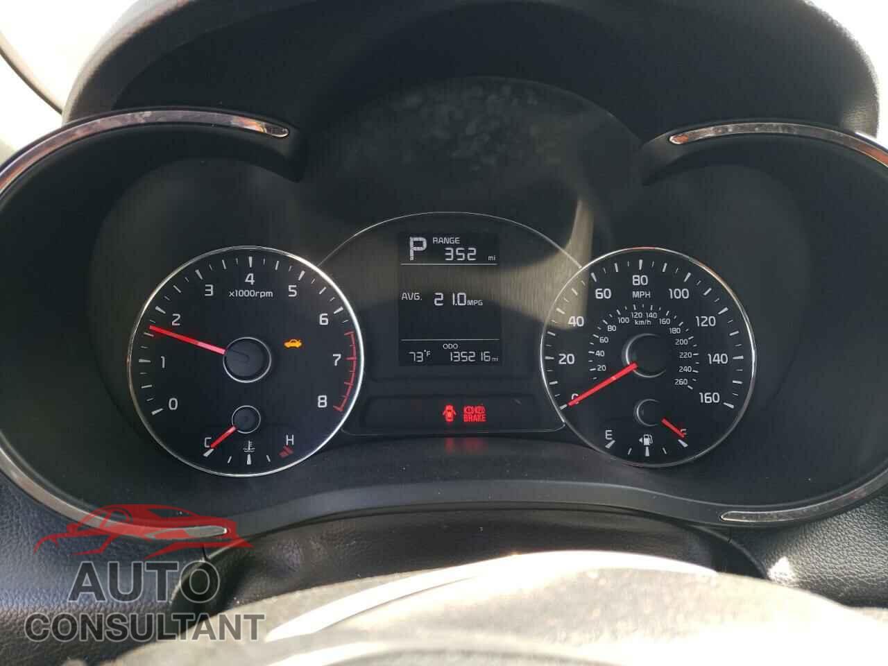 KIA FORTE 2017 - 3KPFK4A76HE141908