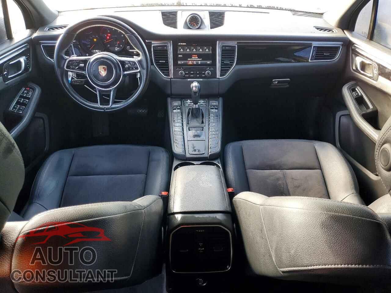 PORSCHE MACAN 2017 - WP1AA2A57HLB00371