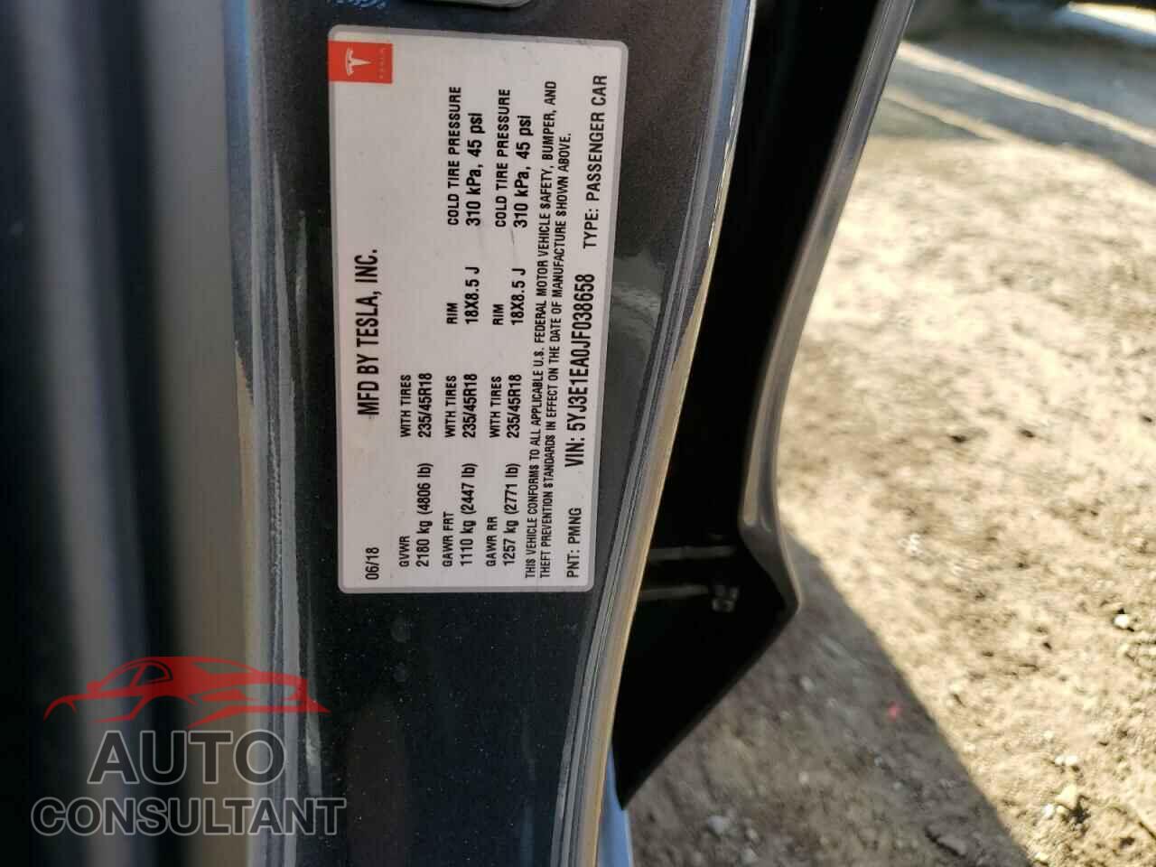 TESLA MODEL 3 2018 - 5YJ3E1EA0JF038658
