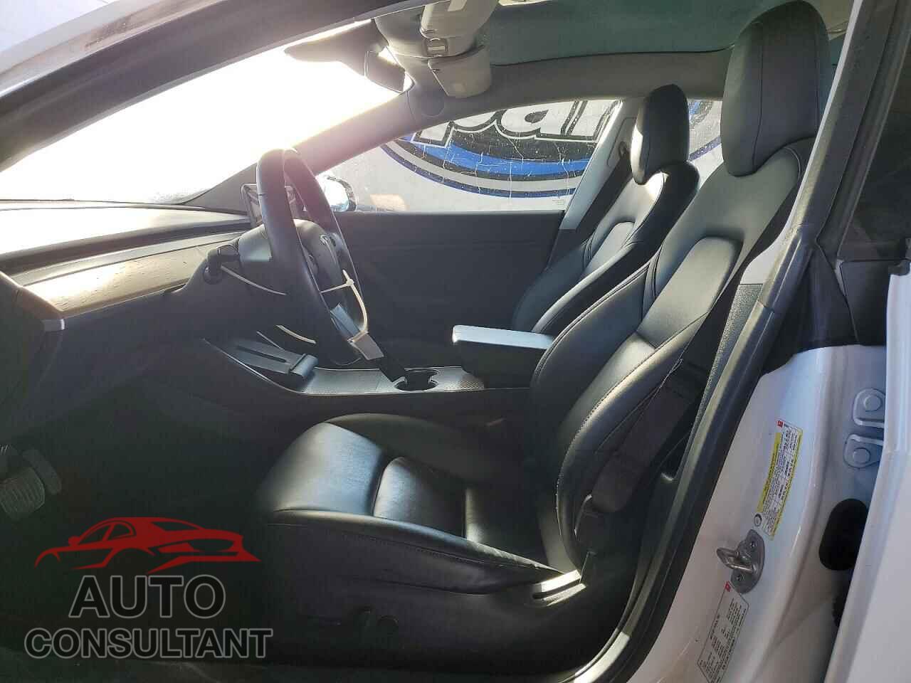 TESLA MODEL 3 2018 - 5YJ3E1EA5JF062941